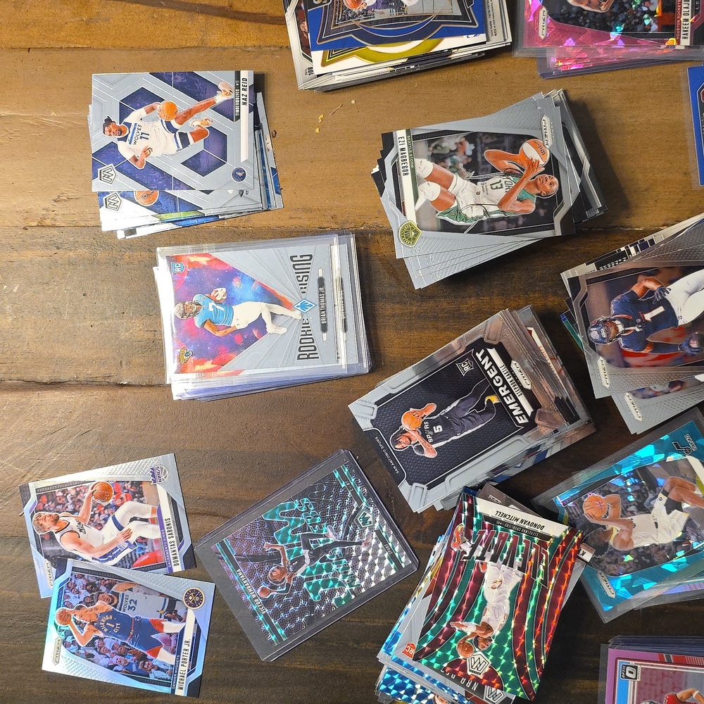 Assorted Sports Trading Cards Collection - Picture 5 of 5